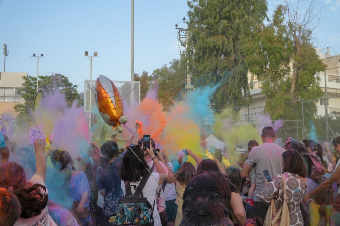 Με μια εντυπωσιακή γιορτή, γεμάτη χρώματα, μουσική και παιδικά χαμόγελα, ολοκληρώθηκε το 37ο Παιδικό Νεανικό Φεστιβάλ Δήμου Βύρωνα