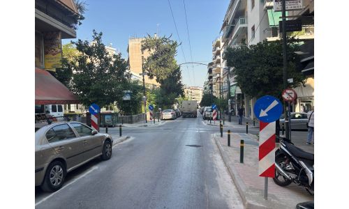Ολοκληρώθηκε η παρέμβαση για την ασφάλεια των πολιτών στη συμβολή των οδών Χρυσοστόμου Σμύρνης και Αδαμαντίου Κοραή