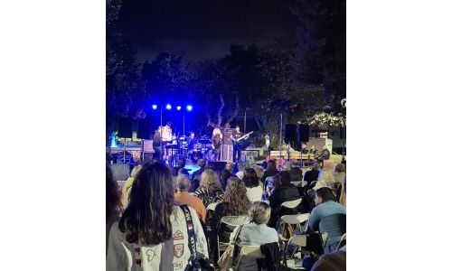 Οι “Γειτονιές Πολιτισμού 2025” έφεραν ξανά τη μουσική στις πλατείες του Βύρωνα