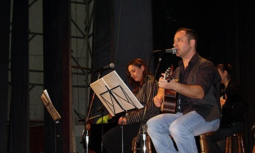 Αφιέρωμα στον Νίκο Παπάζογλου