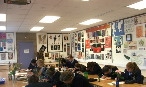 Στην αίθουσα τεχνικών κατασκευών του αγγλικού σχολείου