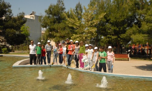 Η ομάδα εθελοντών στον πολυχώρο Κατερίνα Κουγιά