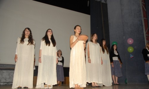 Από την παράσταση <i>Το μεγάλο μας τσίρκο</i> - 1ο Γυμνάσιο