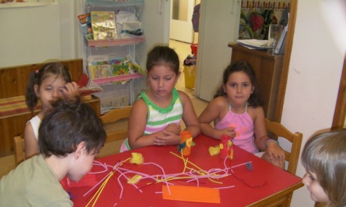 Στην ανακύκλωση ήταν αφιερωμένη η γιορτή των παιδιών του 3ου ΔΠΣ.