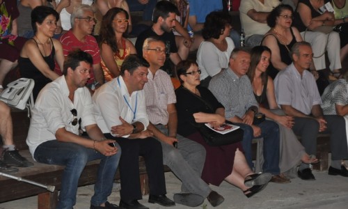 Η γενική γραμματέας της ΚΕ του ΚΚΕ Αλέκα Παπαρήγα με τους Δημάρχους Βύρωνα Νίκο Χαρδαλιά και Δάφνης- Υμηττού Μιχαήλ Σταυριανουδάκη, τον Θανάση Παφίλη και τον Σπύρο Χαλβατζή. 