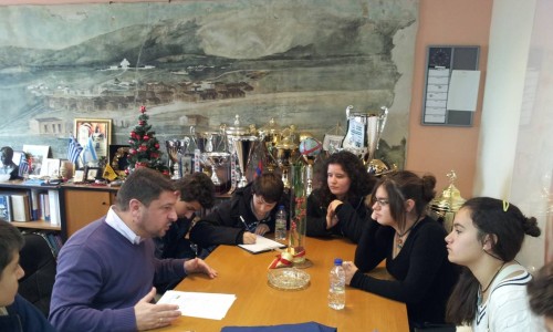 Ο Δήμαρχος Βύρωνα απάντησε στις ερωτήσεις των μαθητών και αναφέρθηκε στα σχέδια της Δημοτικής Αρχής.