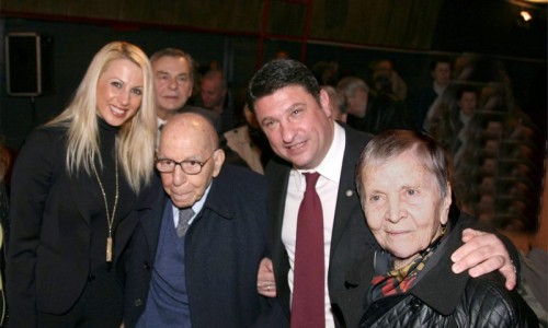 Οι ακαδημαϊκοί Ελένη Γλύκατζη – Αρβελέρ και Κωνσταντίνος Δεσποτόπουλος με το Δήμαρχο Βύρωνα Νίκο Χαρδαλιά και τη σύζυγό του Γιώτα Παναγιωτοπούλου - Χαρδαλιά