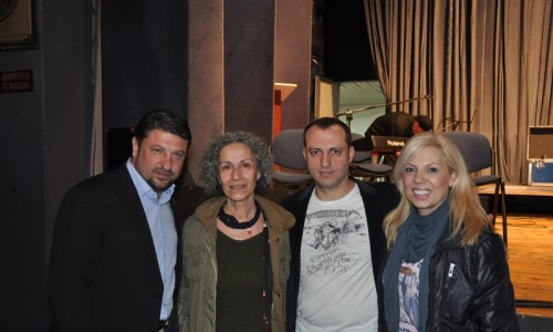 το οποίο παρακολούθησαν ο Δήμαρχος Βύρωνα Νίκος Χαρδαλιάς, η Πρόεδρος της Ένωσης Μικρασιατών Βύρωνα Μαριάννα Μαστροσταμάτη και η Αντιδήμαρχος Πολιτισμού Πηνελόπη Δάφνη - στη φωτογραφία με τον τραγουδιστή Κώστα Τριανταφυλλίδη.