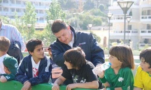 O Δήμαρχος Βύρωνα Νίκος Γ. Χαρδαλιάς με τους μικρούς αθλητές, πέρασαν ένα ευχάριστο και ηλιόλουστο πρωινό στον Καρέα! O Δήμαρχος Βύρωνα Νίκος Γ. Χαρδαλιάς με τους μικρούς αθλητές, πέρασαν ένα ευχάριστο και ηλιόλουστο πρωινό στον Καρέα!