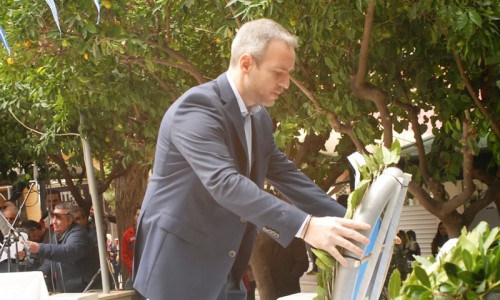 28 Οκτωβρίου: Κατάθεση στεφάνου από τον κ. Μίλτο Μπαντή (Μαζί για τον Βύρωνα)