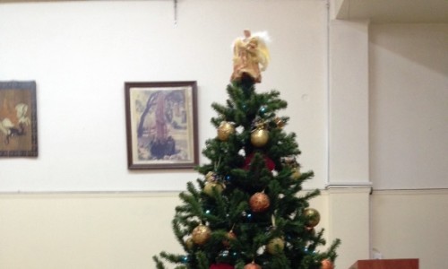 Το Χρσιστουγεννιάτικο δέντρο στα ΚΑΠΗ της Αγ. Τρίαδας