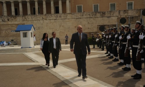 Κυριακή 19 Απριλίου 2015