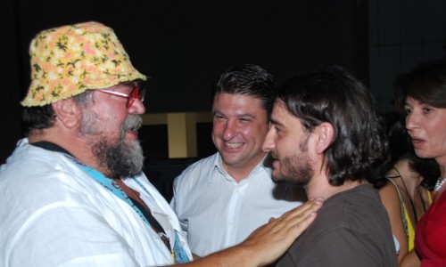 Ο Σταμάτης Κραουνάκης και ο Δήμαρχος Βύρωνα Νίκος Χαρδαλιάς