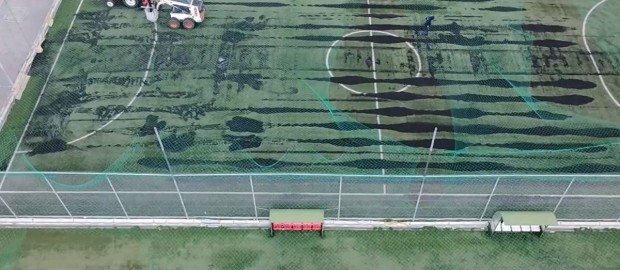 Ανακατασκευή των 3 γηπέδων 5x5 στην Εργάνη με τοποθέτηση νέου χλοοτάπητα