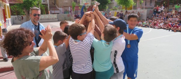 Bραβεύσεις των νικητών των Παμβυρωνείων, στους μαθητές του 3ου & του 9ου Δημοτικού Σχολείου Βύρωνα